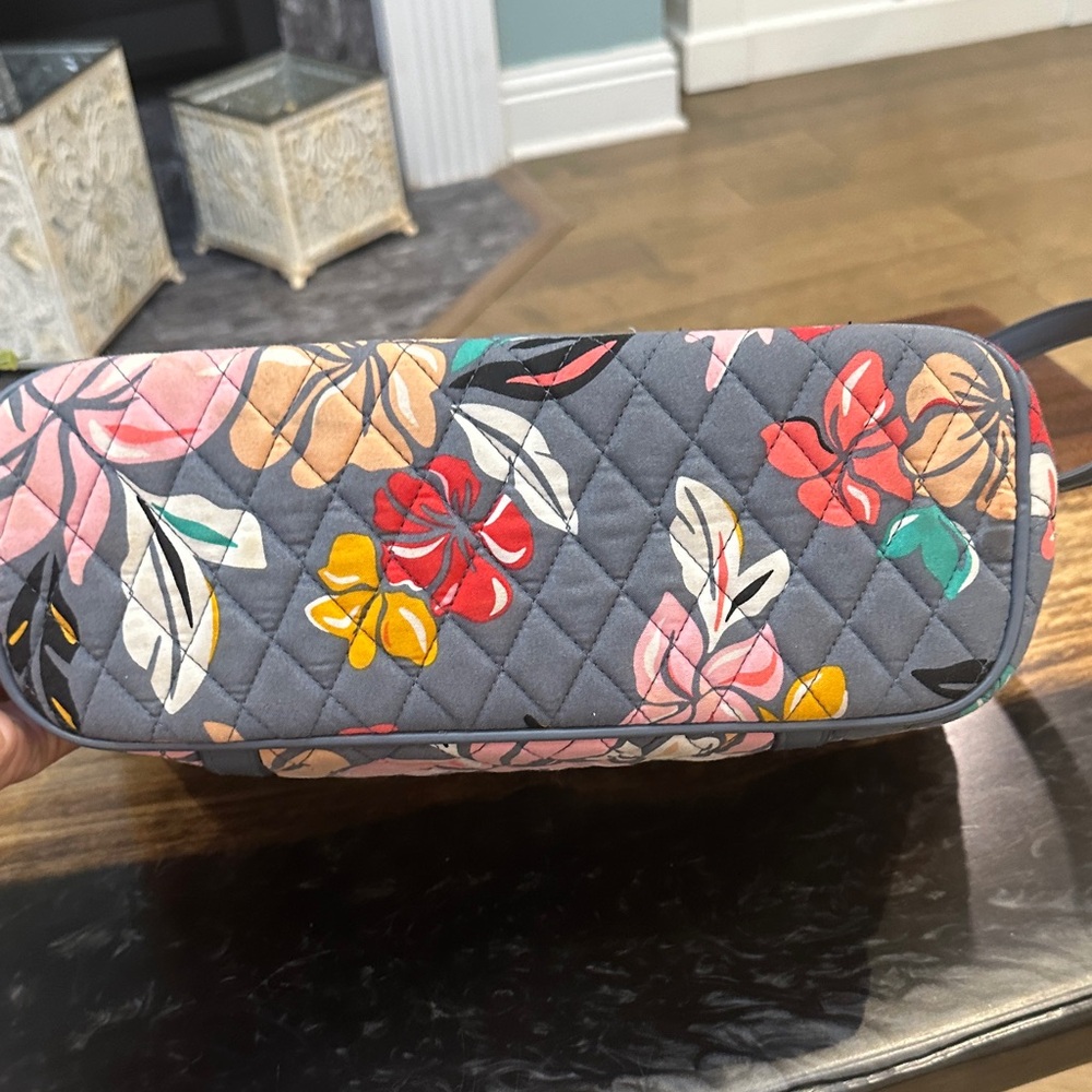 Floral Quilted Tote Bag Bundle- Gray - Picture 7 of 10